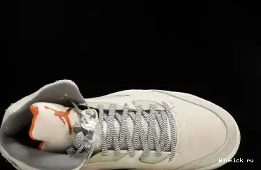 “Craft” SE Retro 5 Air Jordan 0609